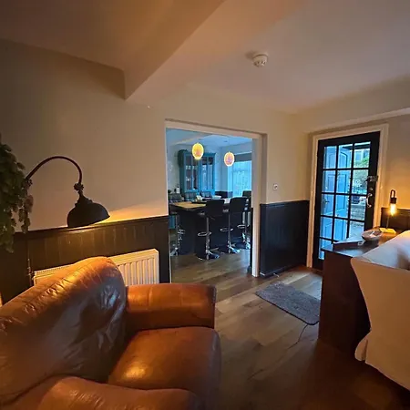 Detached House In The Centre Of * Harrogate