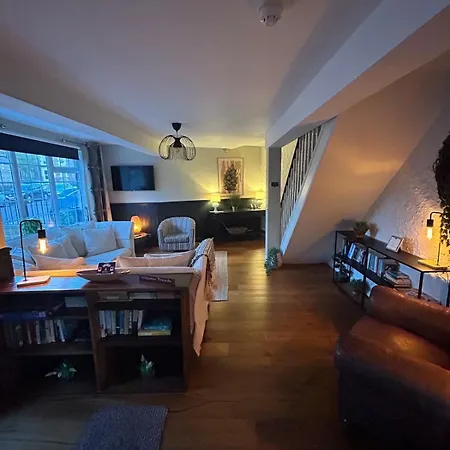 Vakantiehuis Detached House In The Centre Of Harrogate